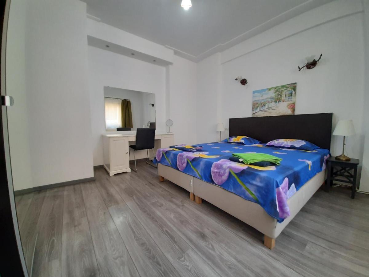 Four Rooms Apartment Central Bucareste Exterior foto