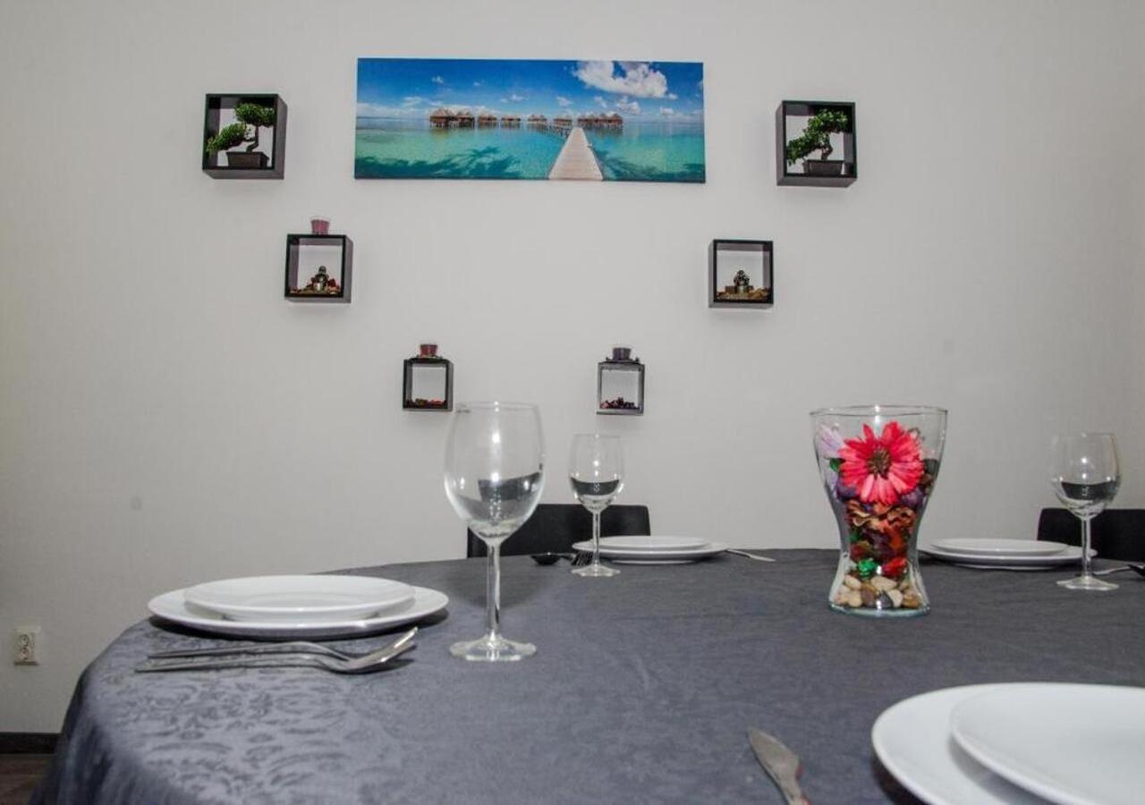 Four Rooms Apartment Central Bucareste Exterior foto
